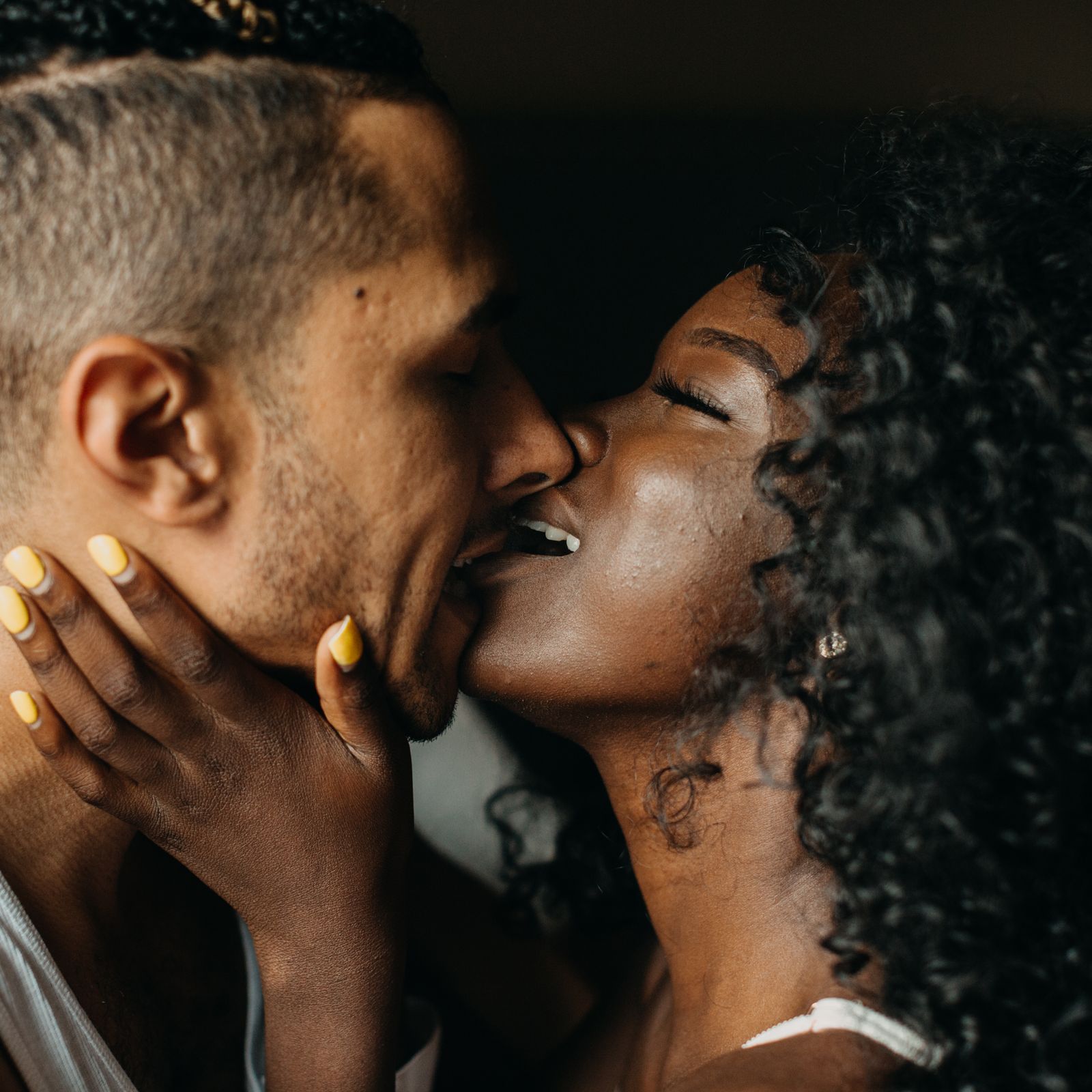 How to Squirt During Sex&-and What That Liquid Actually Is