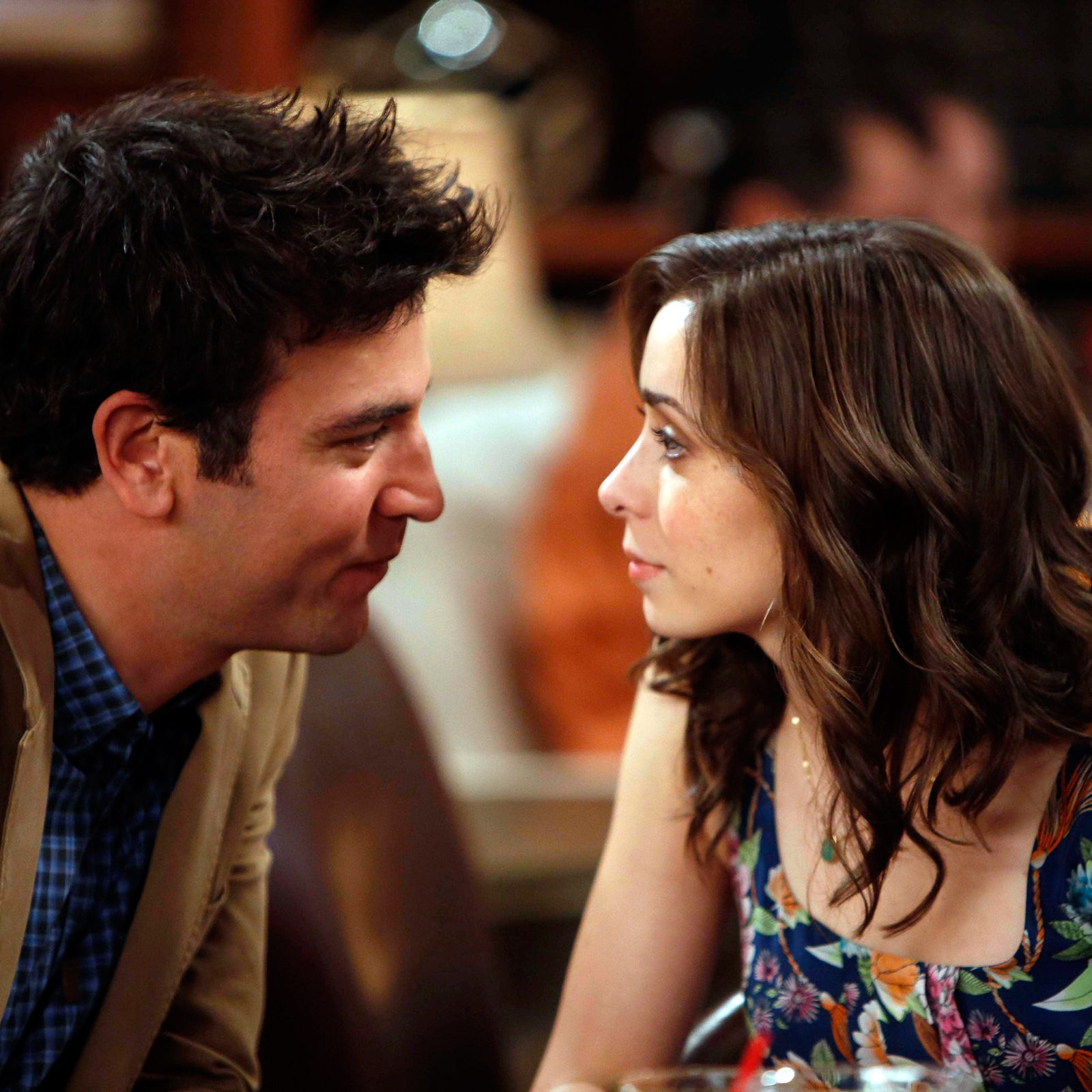 5 Signs You’re a ‘Serial Monogamist,’ According to Relationship Therapists